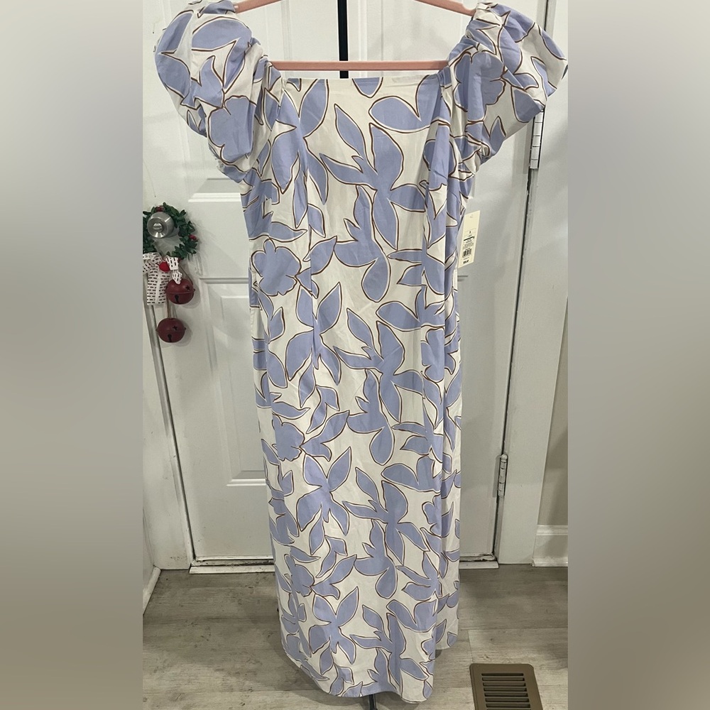 Floral Print Dress in White and Light Blue